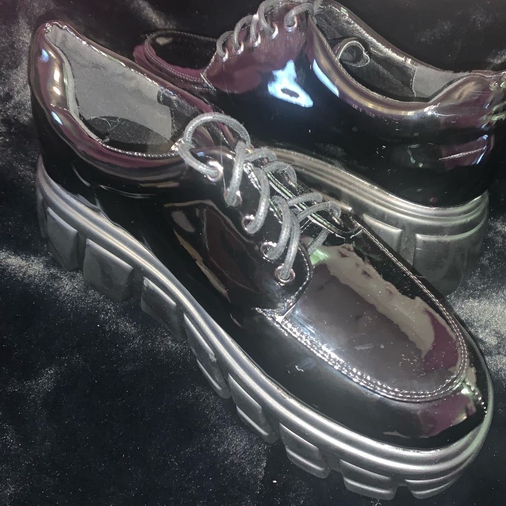 Chunky platform patent shoes